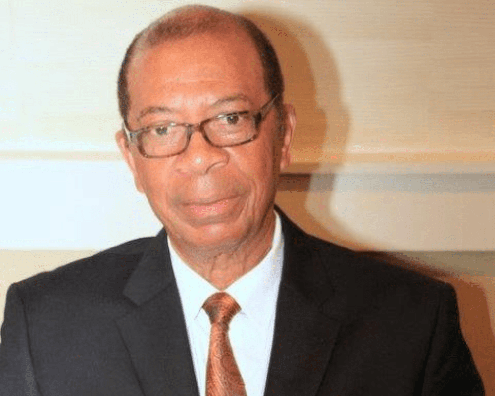 Earl Washington